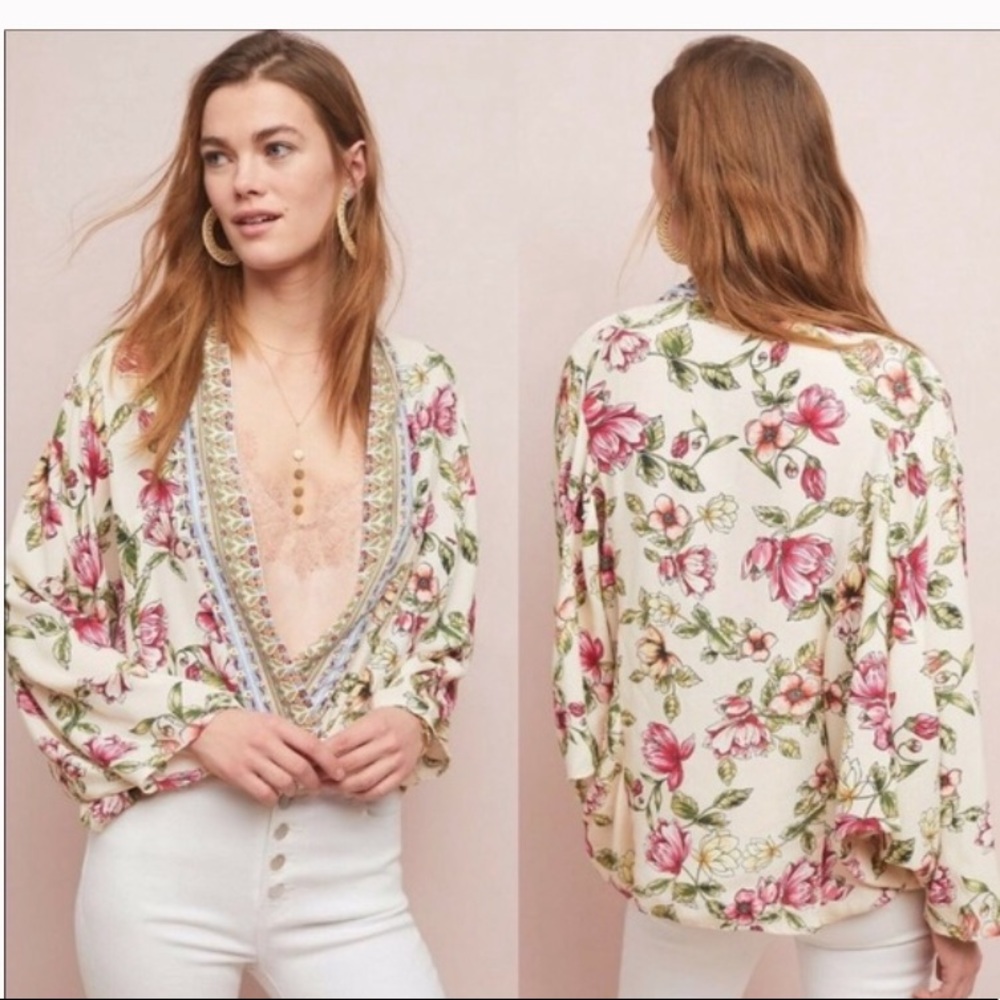 Anthropologie Akemi and Kin kimono size 0S